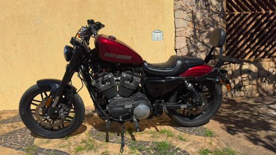 HARLEY-DAVIDSON SPORTSTER ROADSTER HARLEY-DAVIDSON SPORTSTER ROADSTER